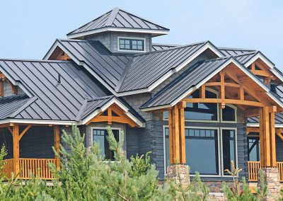 Projets et réalisations en toiture métallique dans Lanaudière, Laurentides, Repentigny, St-Jérôme, Joliette, Terrebonne, Laval, Rive-Nord de Montreal, ... / Couvreur Repentigny situé dans Lanaudière