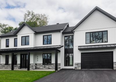 Projets et réalisations en toiture en bardeau asphalte à Joliette, Terrebonne / Couvreur Repentigny situé dans Lanaudière