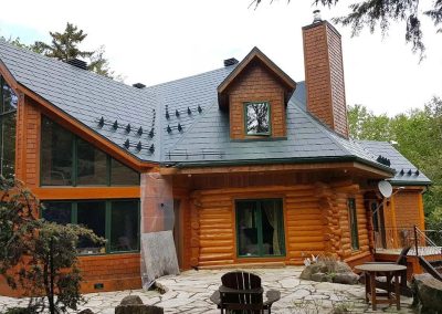 Projets et réalisations en toiture métallique dans Lanaudière, Laurentides, Repentigny, St-Jérôme, Joliette, Terrebonne, Laval, Rive-Nord de Montreal, ... / Couvreur Repentigny situé dans Lanaudière